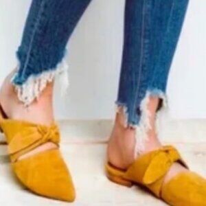 Jeffrey Campbell Suede Charlin Bow Pointy Toe Flat Mule Mustard Yellow Size 8